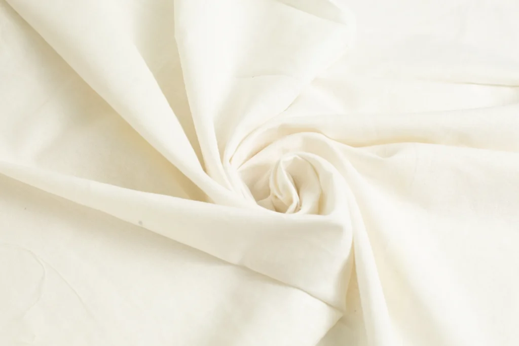 white linen - rochaan fabrics